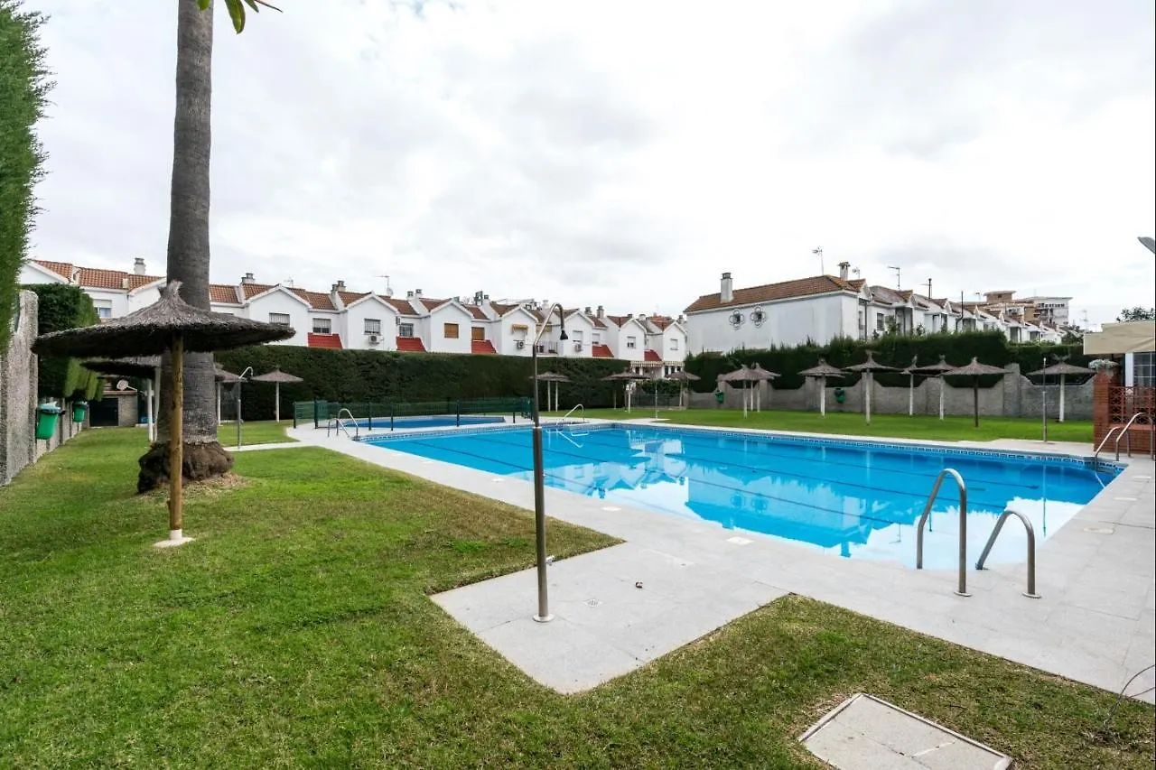 Tranquilidad y comodidad en MAIRENA, 5min metro Mairena del Aljarafe Apartamento